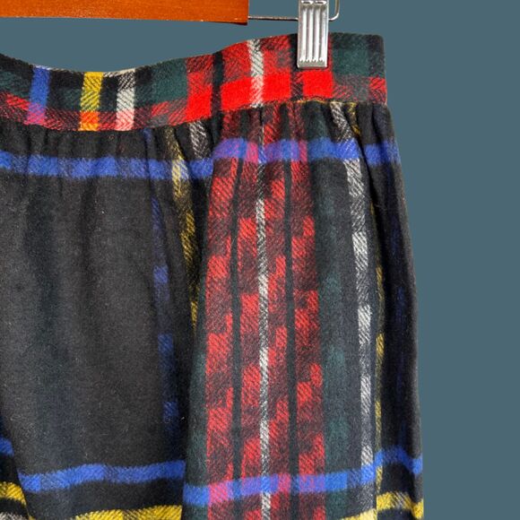 Vintage 70s Code: 7 Wool Plaid Skirt w/ Pockets - Picture 6 of 7